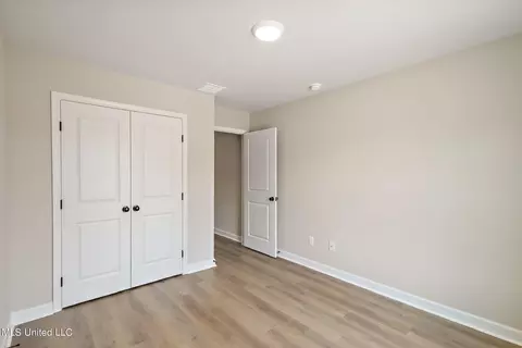 Bedroom - 6432 Clover Ct, Walls, MS 38680 photo 2 of 4