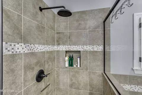 Bath - 167 Brisco St, Madison, MS 39110 photo 4 of 8