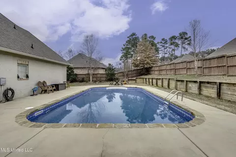 Exterior - 167 Brisco St, Madison, MS 39110 photo 6 of 10
