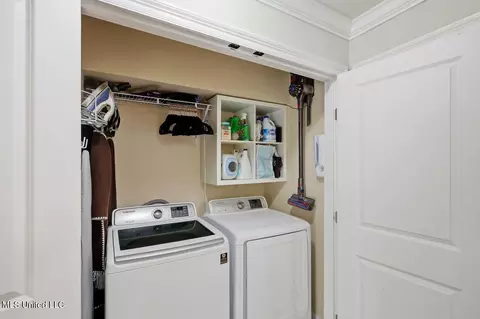 Other - 2058 Cherokee Dr, Jackson, MS 39211 photo 4 of 8