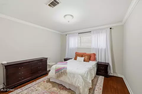 Bedroom - 2058 Cherokee Dr, Jackson, MS 39211 photo 4 of 4