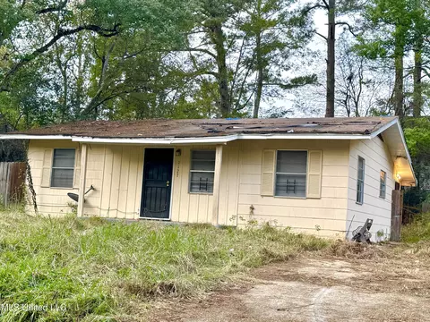 1122 Mcdowell Cir, Jackson, MS 39204