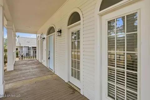 Exterior - 600 Bay Pointe Ln, Brandon, MS 39047 photo 4 of 6