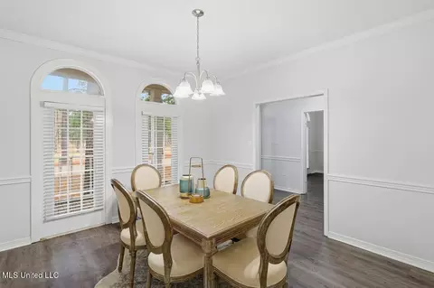 Dining - 600 Bay Pointe Ln, Brandon, MS 39047 photo 2 of 3