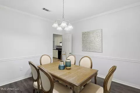 Dining - 600 Bay Pointe Ln, Brandon, MS 39047 photo 3 of 3
