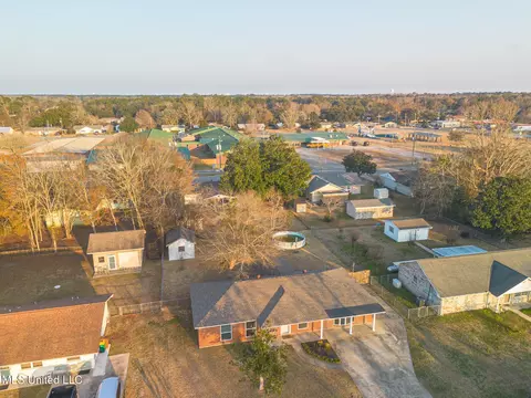 110 Jamaica St, Long Beach, MS 39560