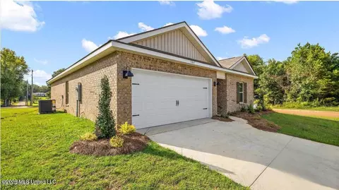 5014 Fox Glen Dr, Jackson, MS 39212 photo 2