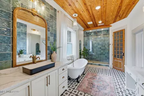 Bath - 1503 Ainsworth Rd, Florence, MS 39073 photo 1 of 9