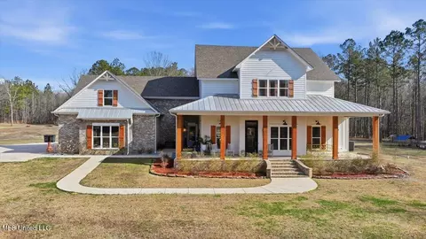 1503 Ainsworth Rd, Florence, MS 39073