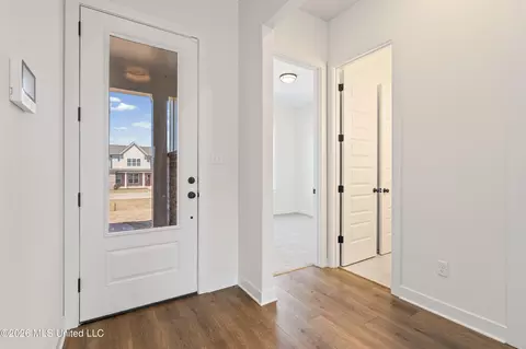 Entry Way - 9135 Cedar Barn Cv, Olive Branch, MS 38654 photo 1 of 2