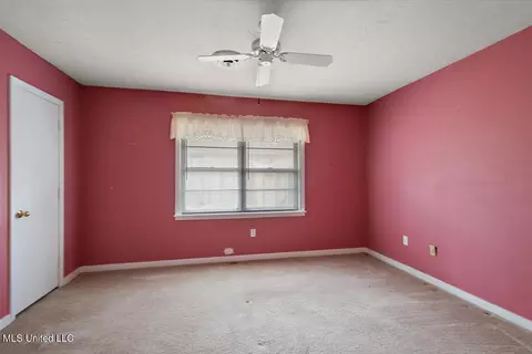 Bedroom - 43 Stonegate Dr, Brandon, MS 39042 photo 2 of 4