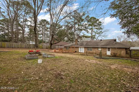 Exterior - 43 Stonegate Dr, Brandon, MS 39042 photo 11 of 11