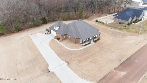 View/Area - 112 Oak Manor Dr, Coldwater, MS 38618 photo 3 of 4