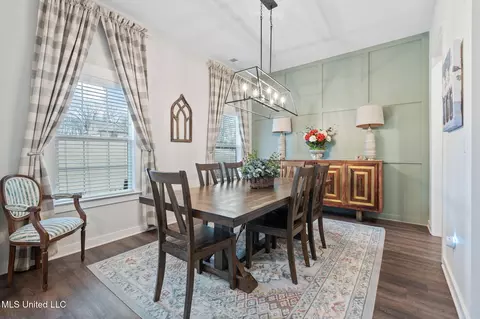 Dining - 112 Oak Manor Dr, Coldwater, MS 38618 photo 1 of 1