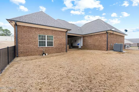 Exterior - 112 Oak Manor Dr, Coldwater, MS 38618 photo 7 of 8