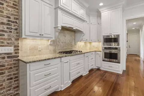 Kitchen - 103 Camden Way, Madison, MS 39110 photo 3 of 6
