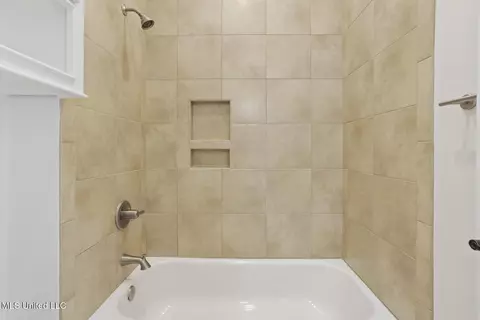 Bath - 103 Camden Way, Madison, MS 39110 photo 6 of 7