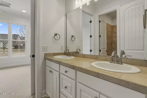 Bath - 103 Camden Way, Madison, MS 39110 photo 5 of 7