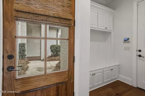 Entry Way - 103 Camden Way, Madison, MS 39110 photo 2 of 2