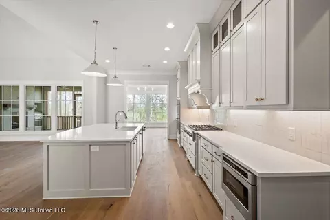 Kitchen - 207 Welchshire Dr, Madison, MS 39110 photo 1 of 2