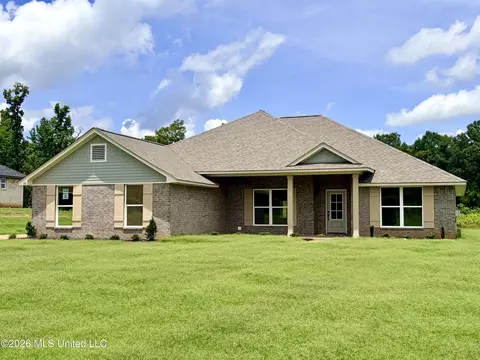 50 Farley Rd, Byhalia, MS 38611