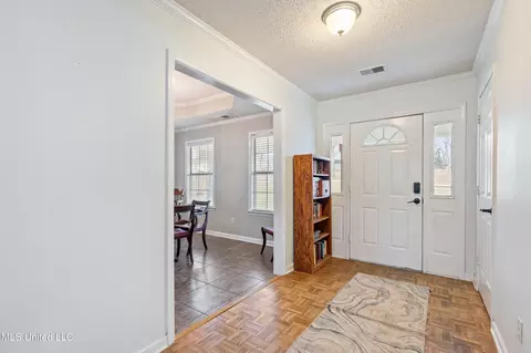 Entry Way - 4198 Bienville Rd, Nesbit, MS 38651 photo 2 of 2