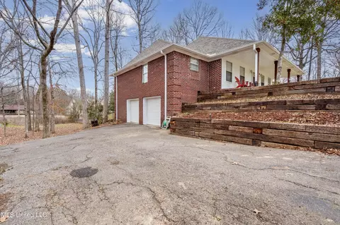 Exterior - 4198 Bienville Rd, Nesbit, MS 38651 photo 10 of 13