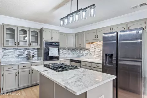 Kitchen - 4198 Bienville Rd, Nesbit, MS 38651 photo 1 of 4