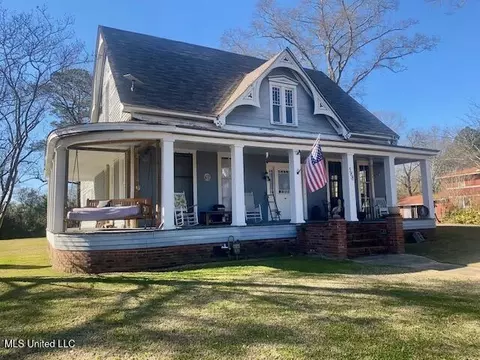 588 Union St, Gloster, MS 39638