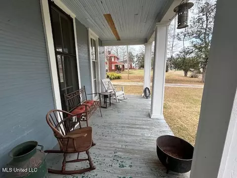 Exterior - 588 Union St, Gloster, MS 39638 photo 6 of 9