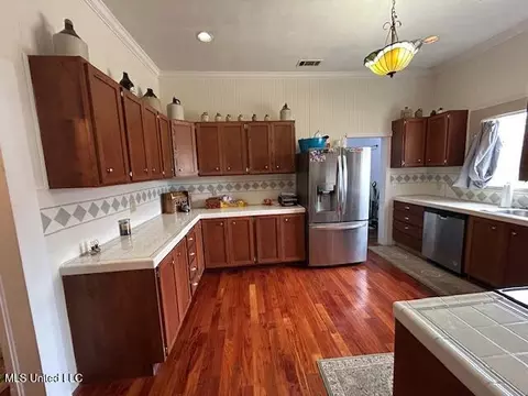 Kitchen - 588 Union St, Gloster, MS 39638 photo 2 of 5