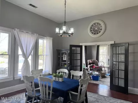 Dining - 588 Union St, Gloster, MS 39638 photo 4 of 4