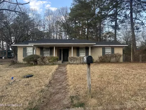 1156 Garden Park Dr, Jackson, MS 39204