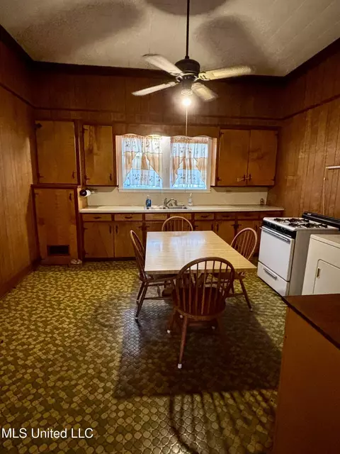Kitchen - 156 W Enterprise St, Brookhaven, MS 39601 photo 1 of 2
