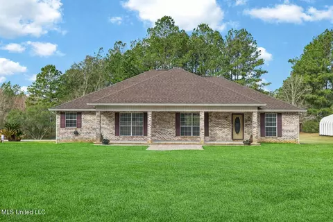 12805 Larue Rd, Vancleave, MS 39565
