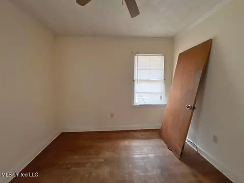 Bedroom - 216 Meadowview St, Jackson, MS 39209 photo 1 of 2