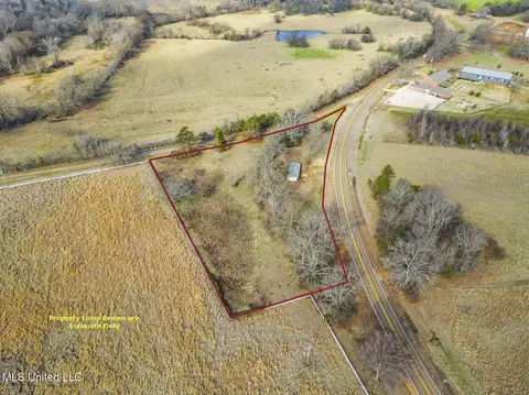 3943 Mississippi 22, Flora, MS 39071