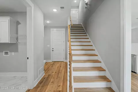 Entry Way - 2401 Lauren Way, Hernando, MS 38632 photo 3 of 4