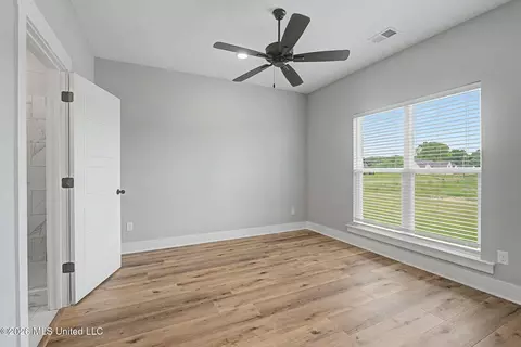 Bedroom - 2401 Lauren Way, Hernando, MS 38632 photo 2 of 3