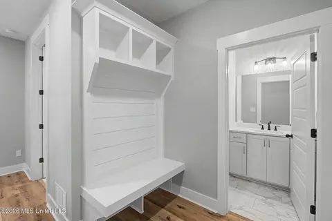 Entry Way - 2401 Lauren Way, Hernando, MS 38632 photo 4 of 4
