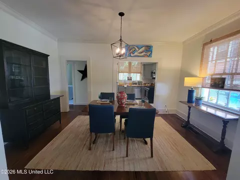 Dining - 34 Orange Ave, Natchez, MS 39120 photo 1 of 1