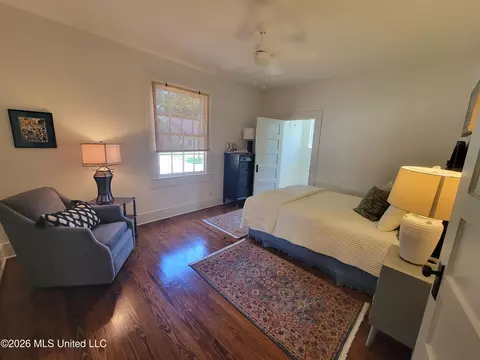 Bedroom - 34 Orange Ave, Natchez, MS 39120 photo 4 of 4