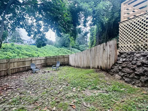 Exterior - 34 Orange Ave, Natchez, MS 39120 photo 10 of 14