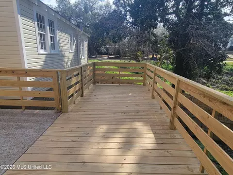 Exterior - 34 Orange Ave, Natchez, MS 39120 photo 15 of 15