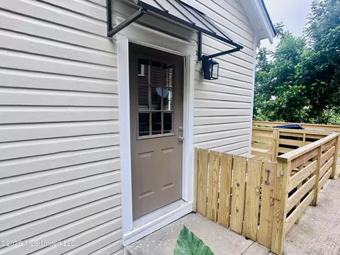 Exterior - 34 Orange Ave, Natchez, MS 39120 photo 14 of 14