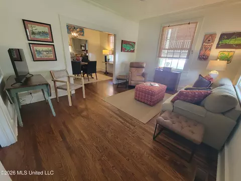 Living - 34 Orange Ave, Natchez, MS 39120 photo 1 of 1