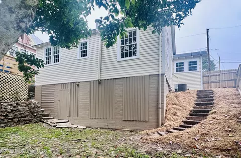 Exterior - 34 Orange Ave, Natchez, MS 39120 photo 11 of 14