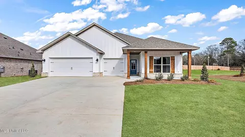 607 S Coral Ln, Pearl, MS 39208
