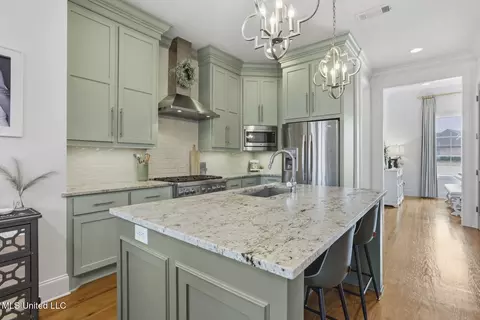 Kitchen - 142 Camden Shrs, Madison, MS 39110 photo 3 of 6