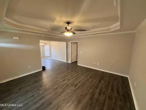 Living - 142 Cedar Spring Cir, Pearl, MS 39208 photo 2 of 2